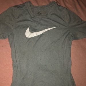 Nike gray short sleeve top